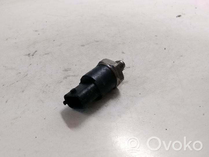 Fiat Ducato Sensore di pressione del carburante 0281002405