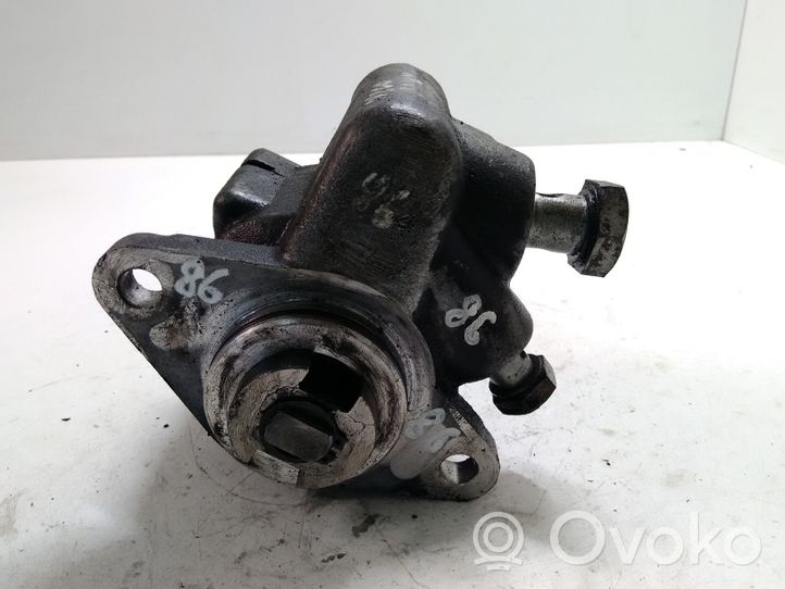 Iveco Daily 30.8 - 9 Pompe de direction assistée 7683955126