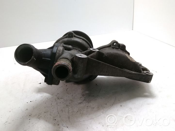 Audi A4 S4 B5 8D Bomba de agua R050121013