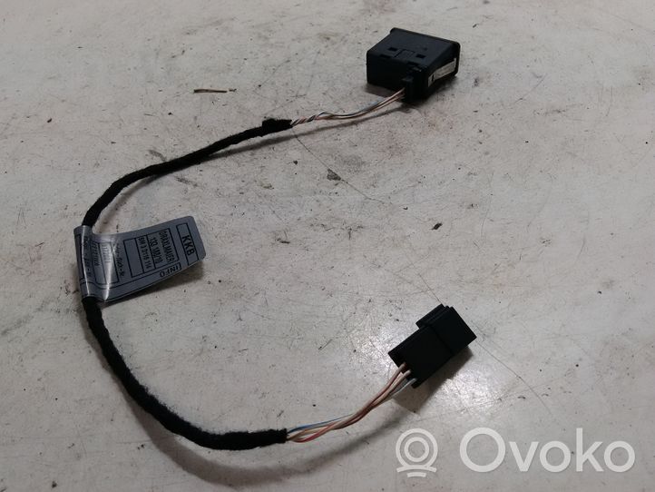 BMW 3 E90 E91 Câble adaptateur AUX 6930561