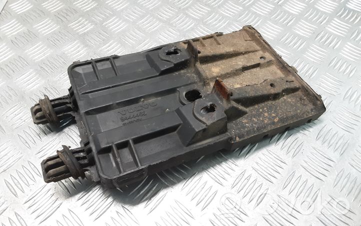 Volvo V70 Battery tray 9444453