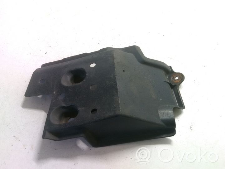 Toyota Verso Couvre-soubassement inférieur 576270F010