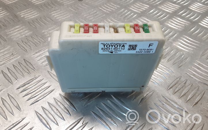 Toyota Land Cruiser (J150) Module de fusibles 8264160110