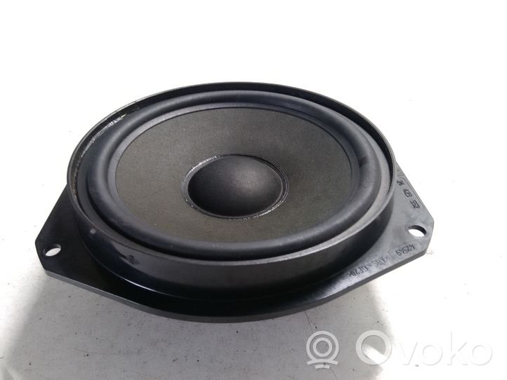 Opel Vectra C Enceinte de porte arrière 24423552