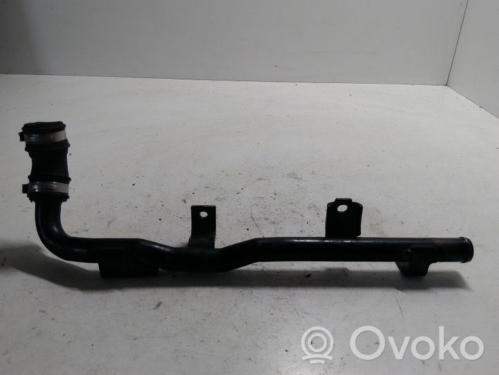 Audi A6 S6 C5 4B Tubo flessibile del liquido di raffreddamento del motore 06B133607B