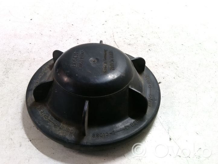 Volkswagen Sharan Osłona żarówki lampy przedniej 1305219065