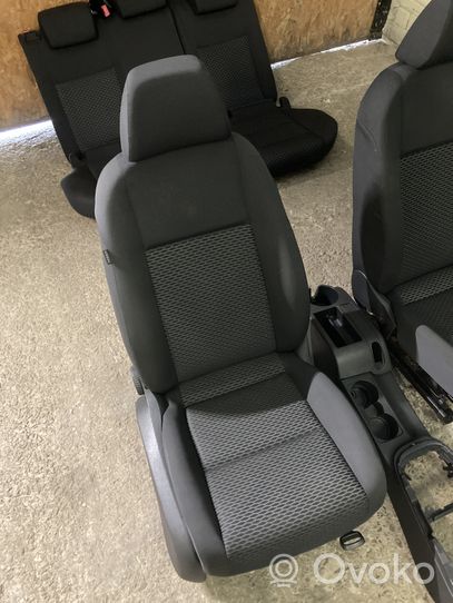 Volkswagen Golf VI Fotele / Kanapa / Komplet 