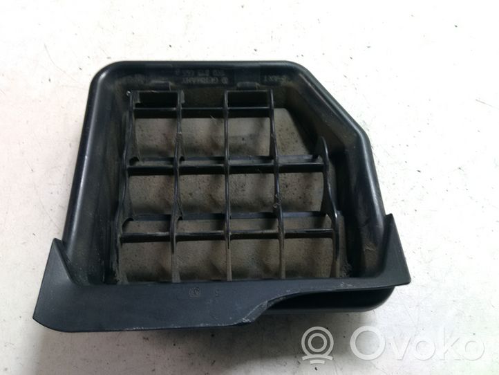 Volkswagen Golf VI Quarter panel pressure vent 1K0819465B