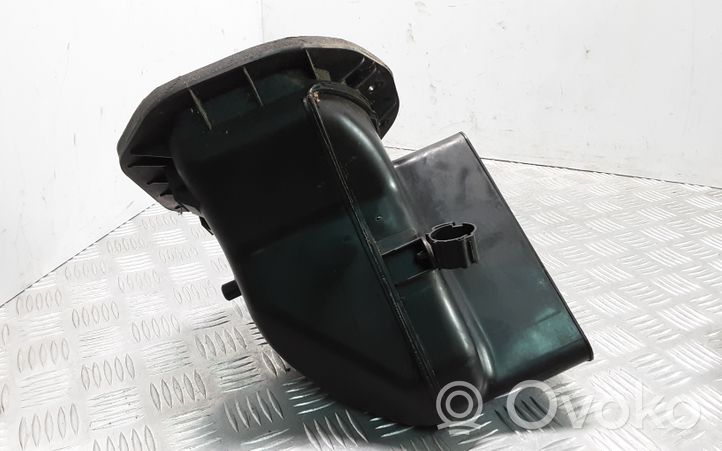 Volkswagen Touareg I Parte del condotto dell’aria del micro filtro dell’aria 7L0819049