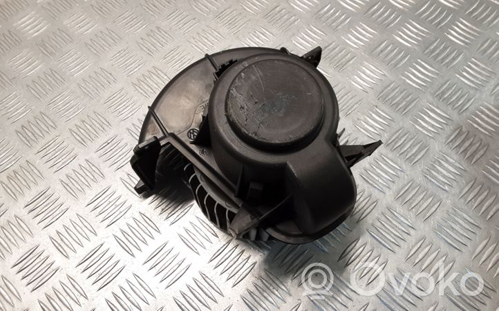 Volkswagen Touareg I Pulseur d'air habitacle 7L0820021L