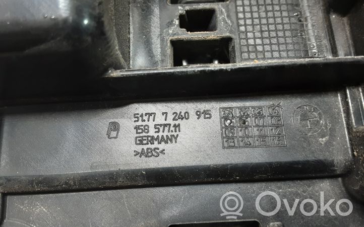 BMW 1 F20 F21 Muu kynnyksen/pilarin verhoiluelementti 7240915