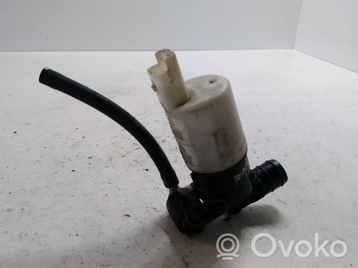 Citroen C8 Pompe de lave-glace de pare-brise 8200067015