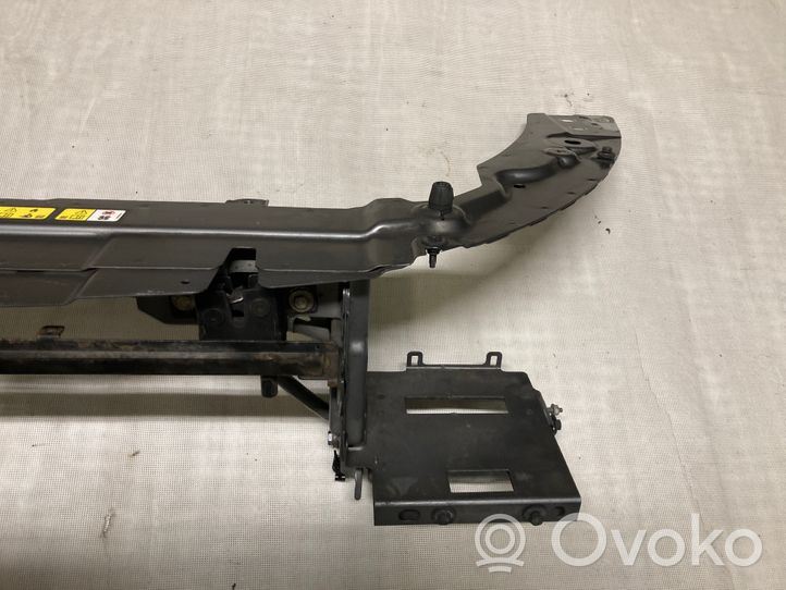 Land Rover Evoque I Staffa del pannello di supporto del radiatore parte superiore BJ3213A803AD