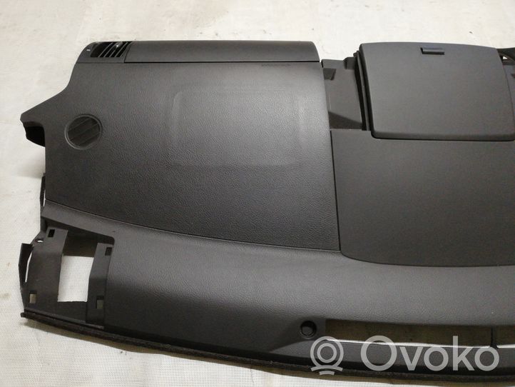 Toyota Corolla Verso AR10 Tableau de bord 553020F010