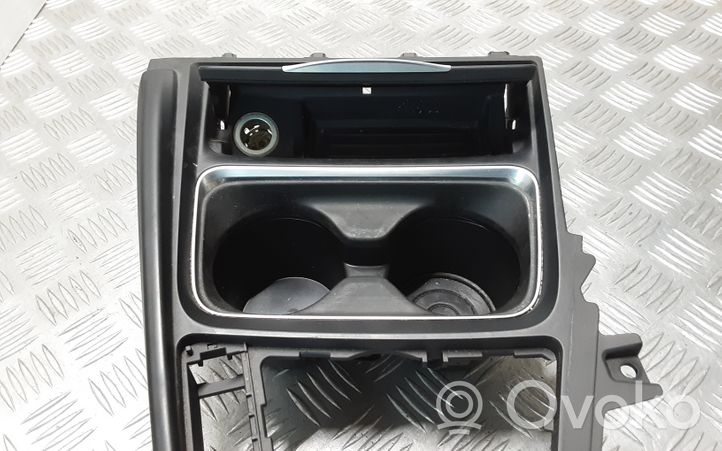 BMW 3 F30 F35 F31 Przedni uchwyt na kubek tunelu środkowego 9218925