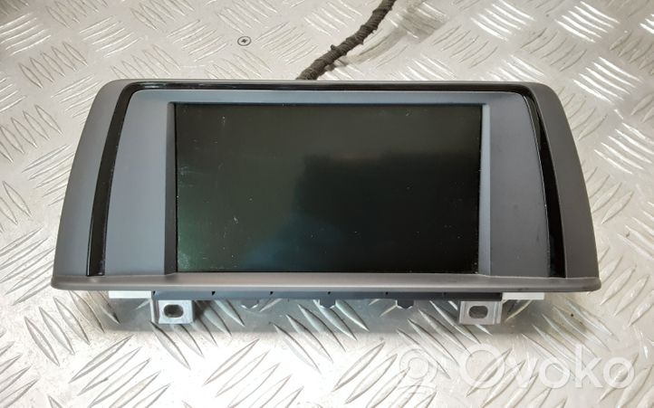 BMW 3 F30 F35 F31 Panel / Radioodtwarzacz CD/DVD/GPS 9270393