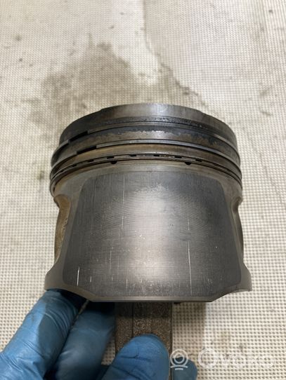 Toyota Land Cruiser (J120) Piston avec bielle 