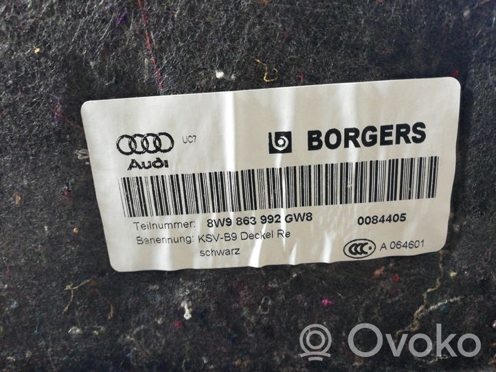 Audi A4 S4 B9 Poszycia / Boczki bagażnika 8W9863992