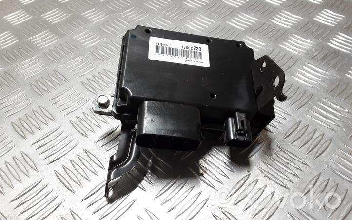 Mitsubishi Outlander Calculateur moteur ECU W4T99074