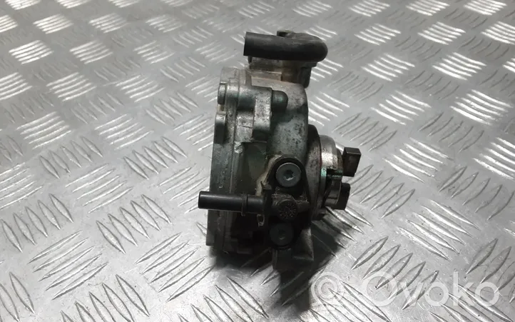 Volvo V40 Alipainepumppu 9804021880