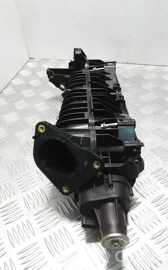 BMW 3 F30 F35 F31 Collettore di aspirazione 7807991