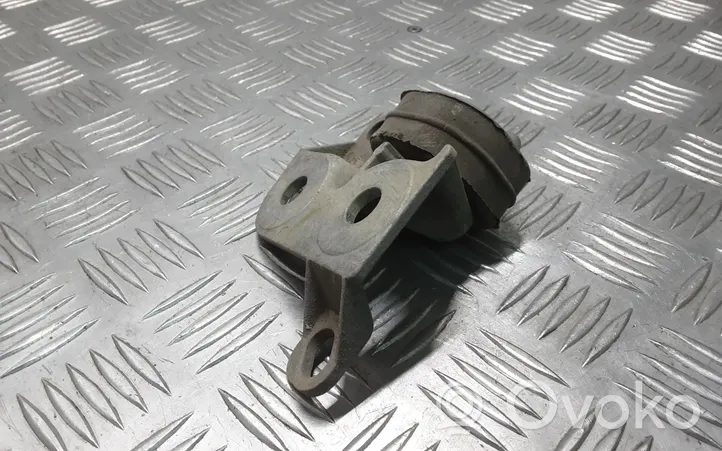 Volvo V40 Staffa/supporto di montaggio della marmitta 31321655