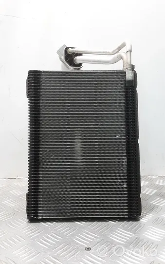 BMW 3 F30 F35 F31 Gaisa kondicioniera radiators (salonā) 9289832