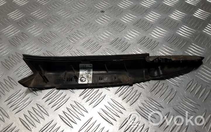 BMW 7 F01 F02 F03 F04 Listwa pod lampę tylną 7206390