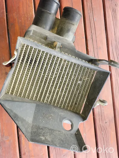 Mitsubishi Carisma Chłodnica powietrza doładowującego / Intercooler MR187657