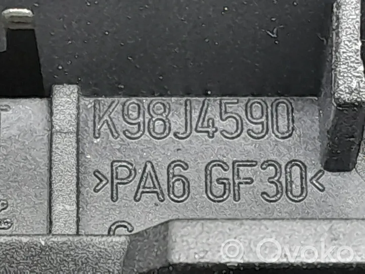 Audi A4 S4 B8 8K Pliusinių laidų jungimo mazgas K98J4590