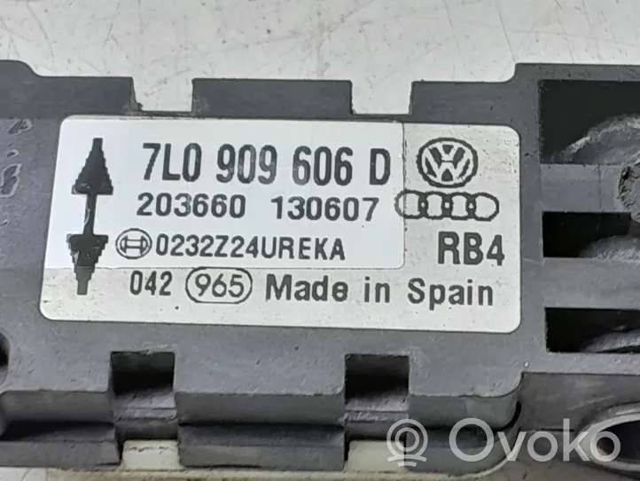 Volkswagen Phaeton Turvatyynyn törmäysanturi 7L0909606D