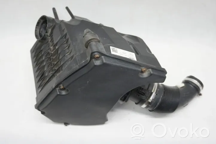 Audi A4 S4 B9 8W Boîtier de filtre à air 8W0133835D