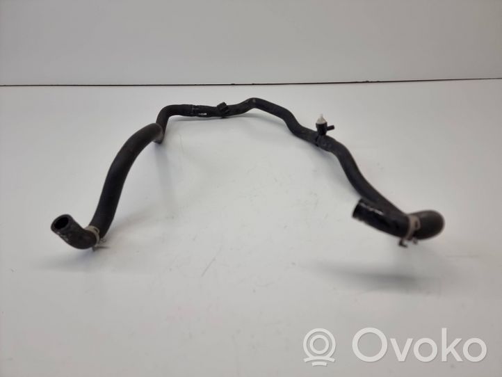 Toyota RAV 4 (XA50) Tuyau de liquide de refroidissement moteur 