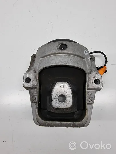 Audi S5 Supporto di montaggio del motore 8R0199381