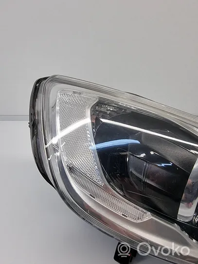 Volvo XC60 Lampa przednia 31395905