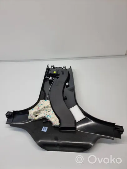 BMW 5 G30 G31 Rivestimento montante (B) (fondo) 7384532