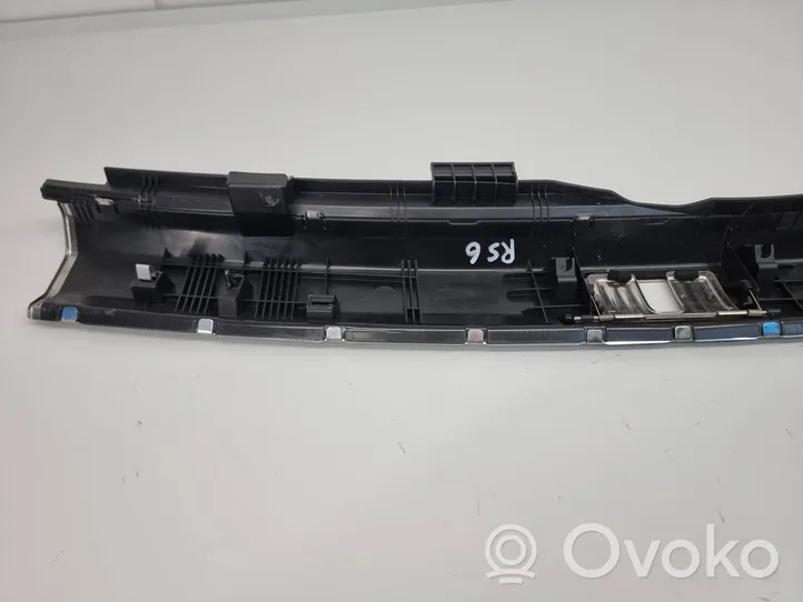 Audi RS6 C7 Bagažinės slenksčio apdaila 4G9864483