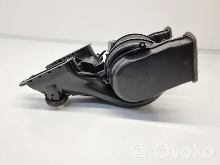 BMW 5 G30 G31 Ventola riscaldamento/ventilatore abitacolo 9315950