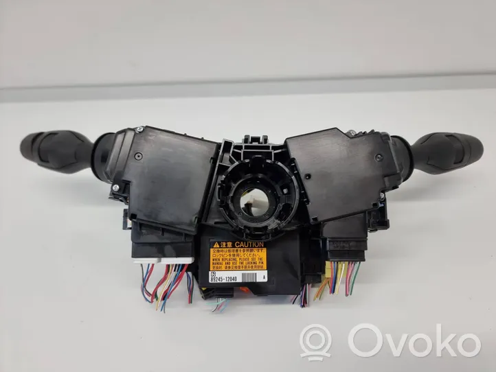 Lexus NX Pyyhkimen/suuntavilkun vipukytkin 8924512040