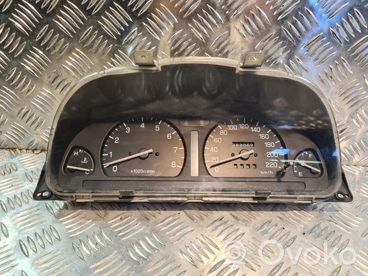 Subaru Impreza I Geschwindigkeitsmesser Cockpit 