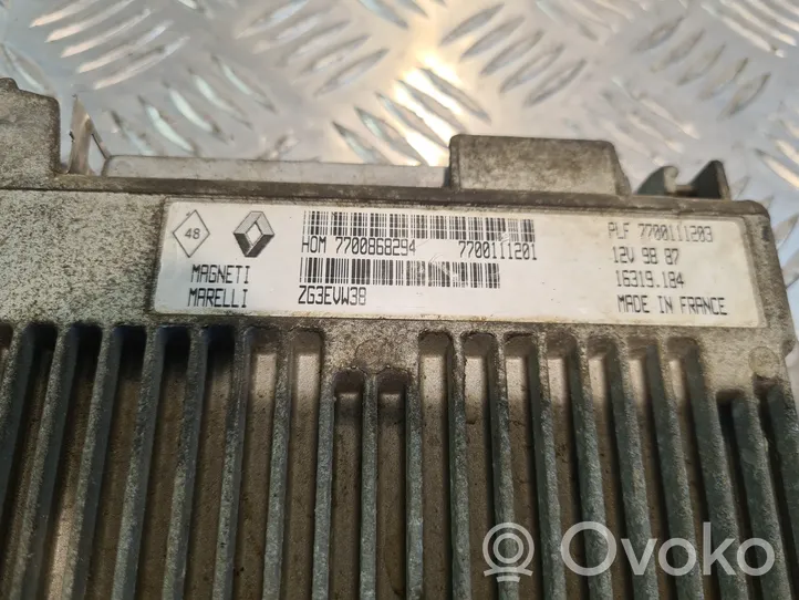 Renault Clio II Sterownik / Moduł ECU 7700111201