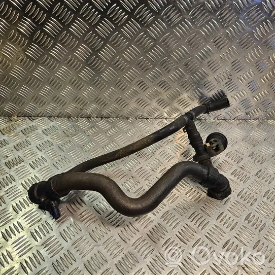 Volkswagen PASSAT B5 Engine coolant pipe/hose 