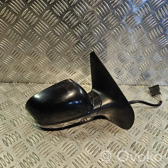 Volkswagen Golf IV Front door electric wing mirror 