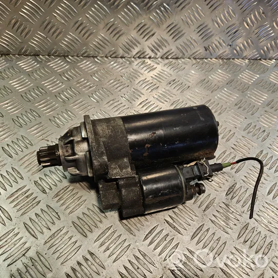 Volkswagen Golf IV Starter motor 