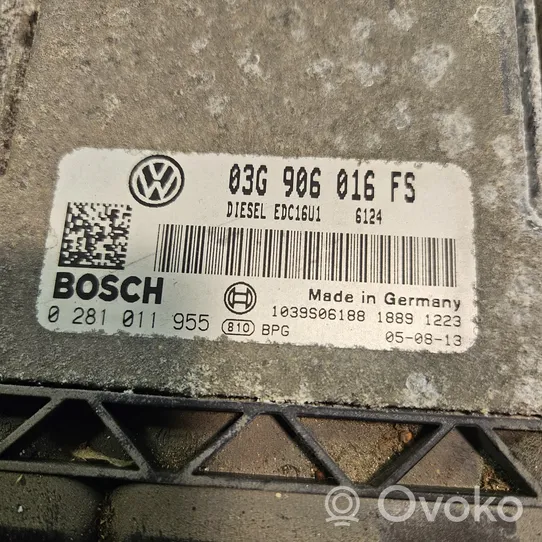 Volkswagen Golf V Calculateur moteur ECU 03G906016FS