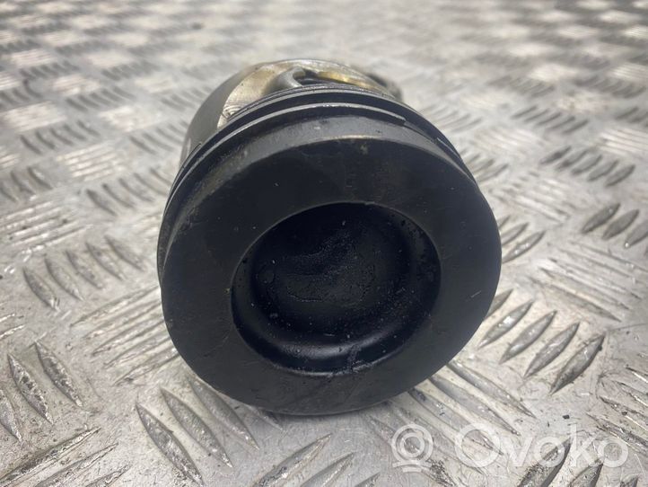 Volkswagen PASSAT B7 Piston with connecting rod 03LA