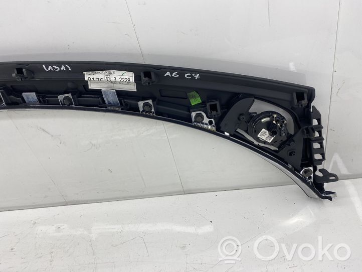 Audi A6 C7 Element deski rozdzielczej / środek 4G0857051