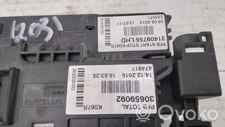 Volvo XC70 Module de fusibles 30659092