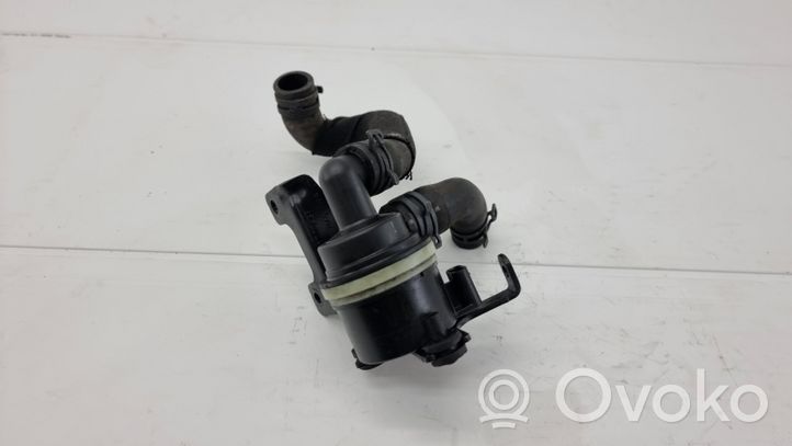 Audi A4 S4 B8 8K Pompe à eau de liquide de refroidissement 03L121093F