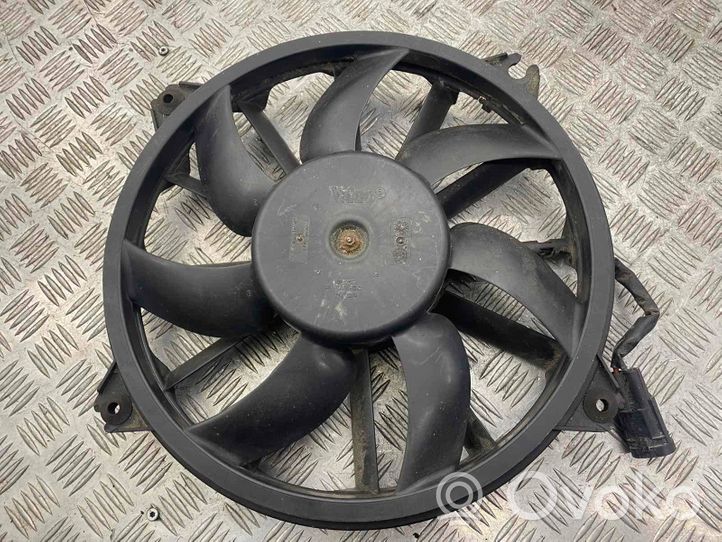 Citroen C4 I Picasso Radiator cooling fan shroud 988495H